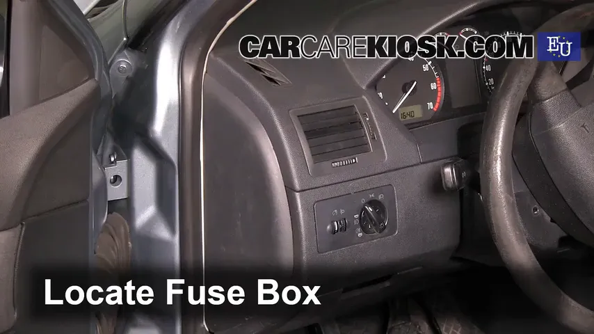 2004 Skoda Fabia Ten 1.2L 3 Cyl. Fuse (Interior)